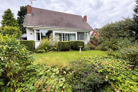 3 bedroom detached bungalow for sale, Ryknield Road, Belper DE56