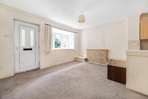 16 Bramley Close, Staines, TW18 1PY