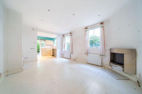 2 bedroom flat for sale, Dunraven Road, London W12