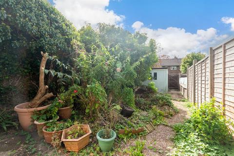 18 Beesfield Lane, Farningham, Dartford, DA4 0BZ