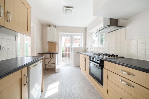 2 Grangewood Close, Pinner, HA5 2JG
