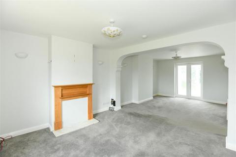77 School Lane, Staverton, Trowbridge, BA14 6NZ