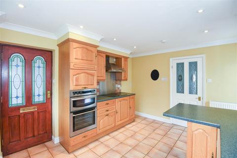 77 School Lane, Staverton, Trowbridge, BA14 6NZ