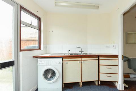 77 School Lane, Staverton, Trowbridge, BA14 6NZ