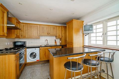 2 bedroom apartment to rent, Bevenden Street, London, N1