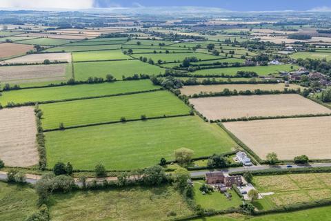 Land for sale, Pastureland at Village Farm, Flyford Flavell