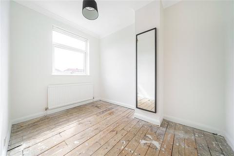 8 Finchley Close, Dartford, DA1 1XR
