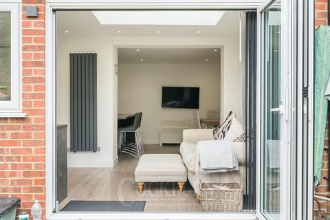 152 Marvels Lane, London, SE12 9PG