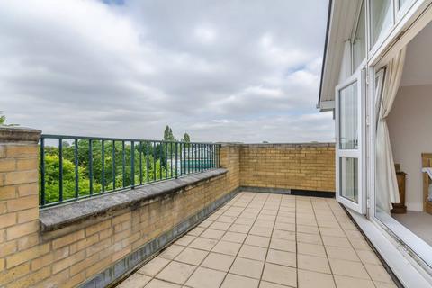 2 bedroom flat for sale, Broomhouse Dock, Fulham, London, SW6