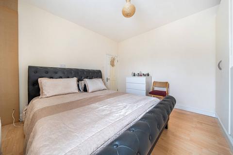 3 Abbotshall Road, London, SE6 1SQ