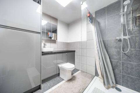 3 Abbotshall Road, London, SE6 1SQ