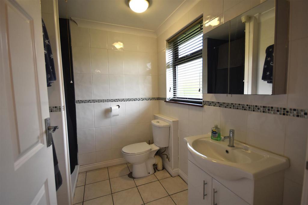 Annexe - Shower Room