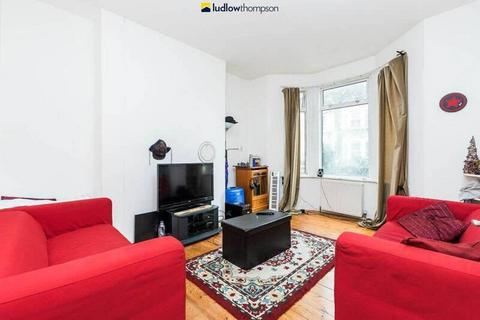 4 bedroom house to rent, London E15