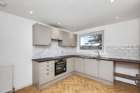 3/3 Oxgangs Avenue, Edinburgh, EH13 9HZ