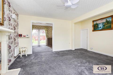 3 bedroom semi-detached house for sale, Spencer Close, Wistaston, Crewe