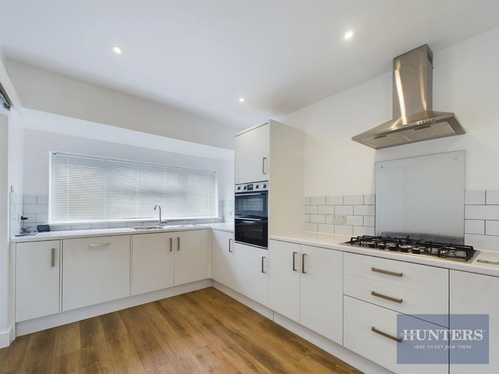 Kitchen/Breakfast Area