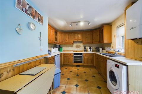 3 bedroom terraced house for sale, Ffordd Llanerch, Pen-Y-Cae, Wrexham