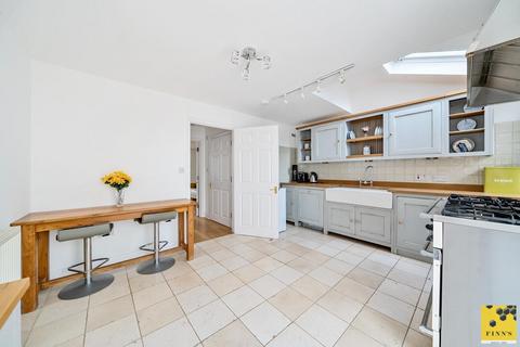 1 Lilium Gate, Canterbury, CT1 2QZ