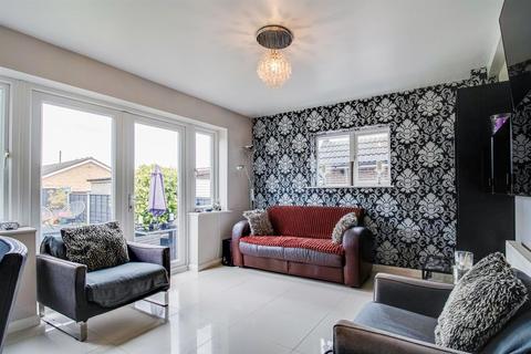 4 bedroom detached house for sale, Elmwood Close, Wakefield WF2