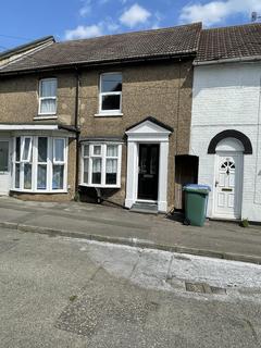 2 bedroom terraced house to rent, St. Pauls Street, Sittingbourne ME10