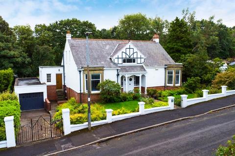 4 bedroom detached house for sale, 'Lindale' Hawkshaw Avenue