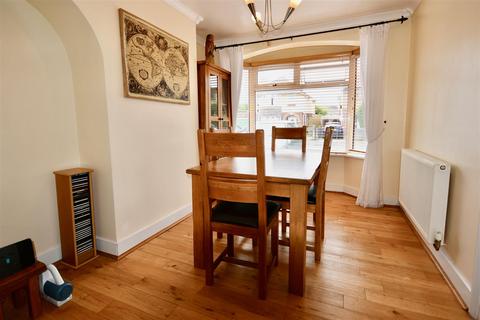 11a Bowood Road, Taunton, TA2 7QE