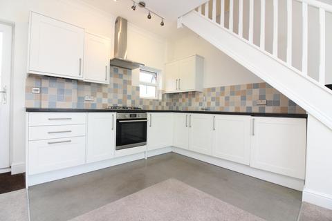 1 bedroom end of terrace house for sale, High Street, Henlow, SG16