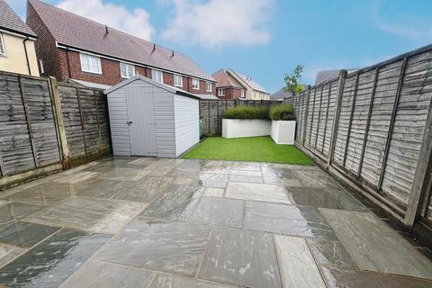 48 Nuthatch Drive, Finberry, Ashford, TN25 7AA