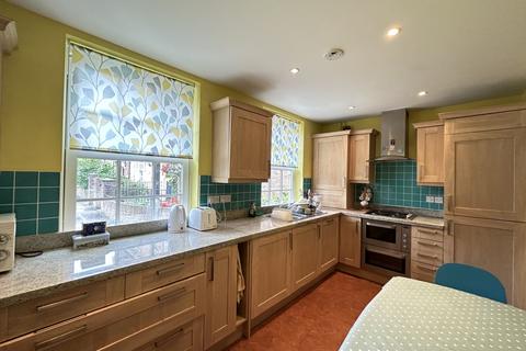 4 bedroom end of terrace house for sale, Little London Gardens, Ely, Cambridgeshire