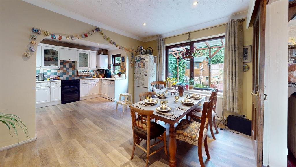 Kitchen/dining room