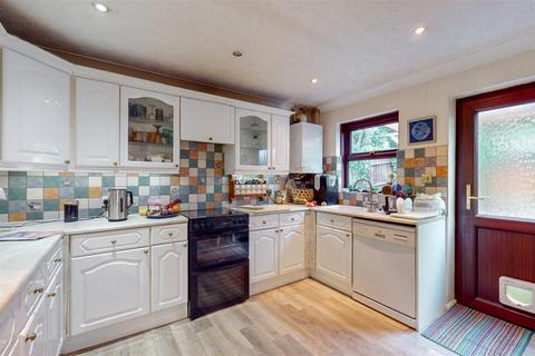 5 bedroom detached house for sale, Hetton Close, Heelands, Milton Keynes