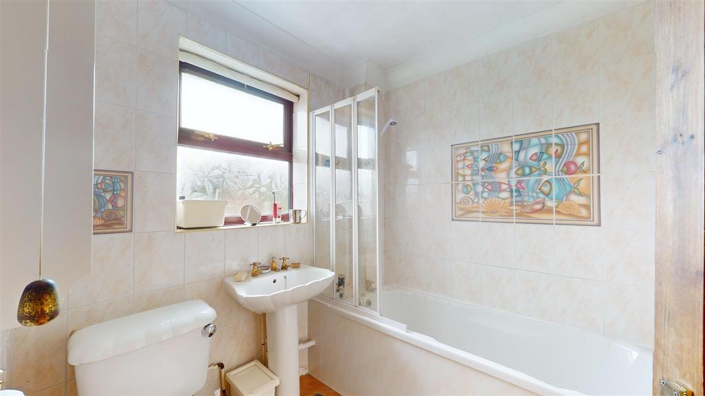 Family bathroom