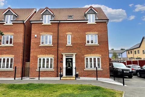 4 bedroom detached house for sale, Field Farm Way, Stapleford, Nottingham