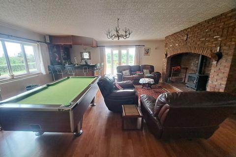 6 bedroom equestrian property for sale, Cross Hands, Llanelli, SA14