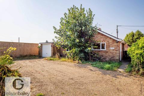 2 bedroom detached bungalow for sale, Panxworth Road, Norwich NR13