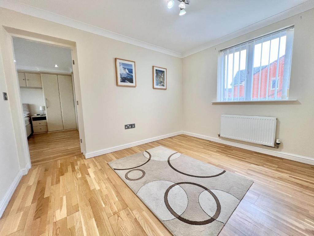 Office/Potential Bedroom 5