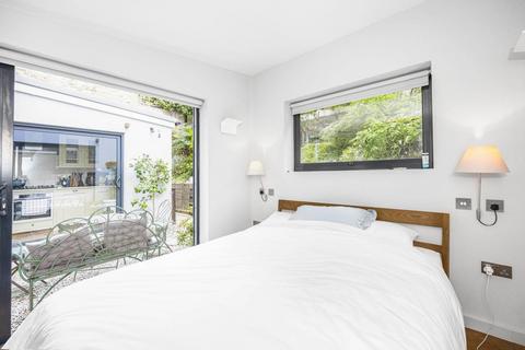 2 bedroom flat for sale, Lexham Gardens, London, W8