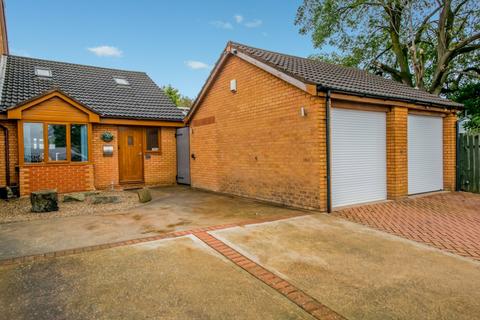 2 bedroom bungalow for sale, Wilson Road, Wyke, Bradford, BD12