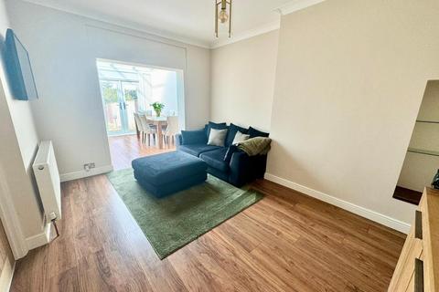 165 Heythrop Drive, Middlesbrough, TS5 8QJ