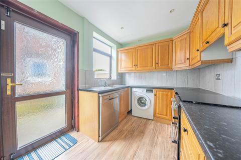 4 bedroom semi-detached house for sale, Buckstone Grove, Leeds, West Yorkshire