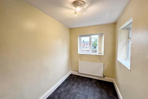 82 Four Oaks Common Road, Sutton Coldfield, B74 4NN