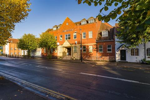 Office to rent, High Street, Henley-In-Arden B95