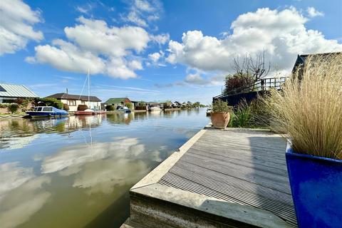 3 bedroom bungalow for sale, Riverside, Repps With Bastwick, NR29