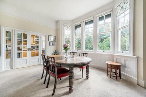 Flat 4, 25 Old Hill, Chislehurst, BR7 5LZ