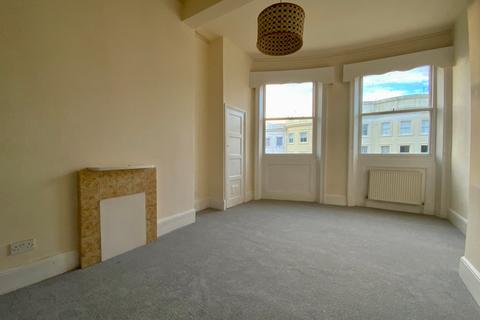 2 bedroom flat to rent, Brunswick Place, Hove, BN3