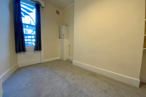 2 bedroom flat to rent, Brunswick Place, Hove, BN3