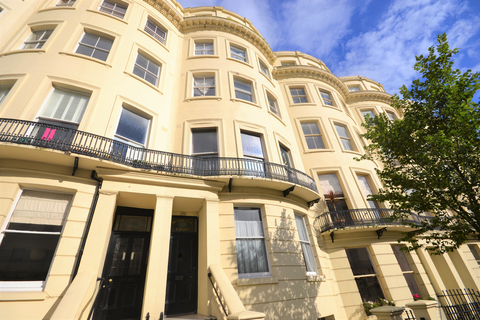 2 bedroom flat to rent, Brunswick Place, Hove