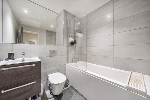 1 bedroom apartment to rent, Slough,  Berkshire,  SL2