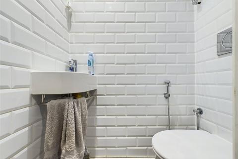 3 bedroom end of terrace house to rent, Barnfield Place, London E14