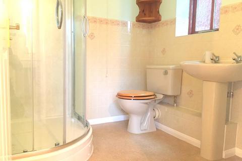 2 bedroom bungalow to rent, Booth Lane, Kesgrave, Ipswich, Suffolk, UK, IP5